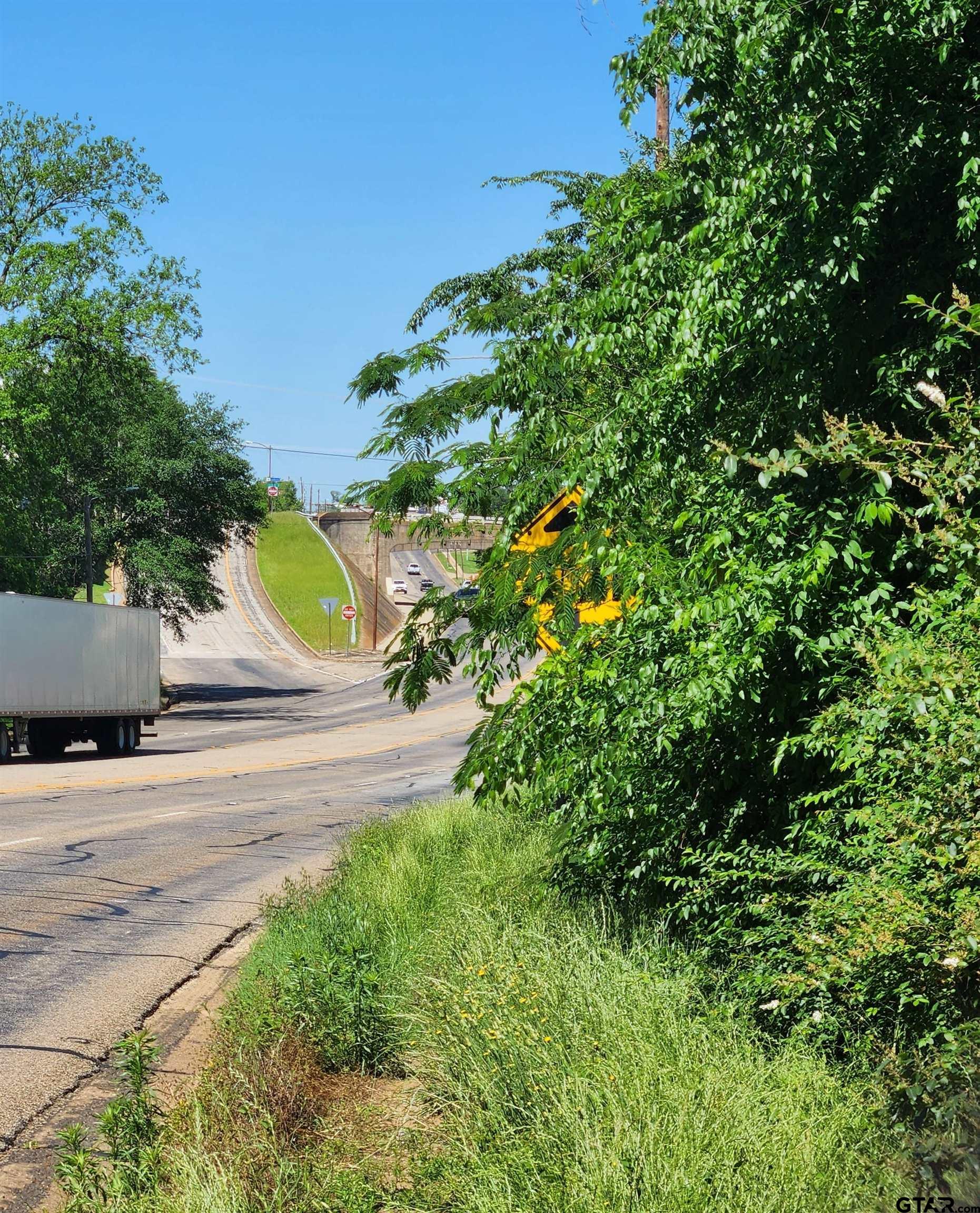 1220 East Front Street Tyler, TX 75702 - Photo 3 of 4