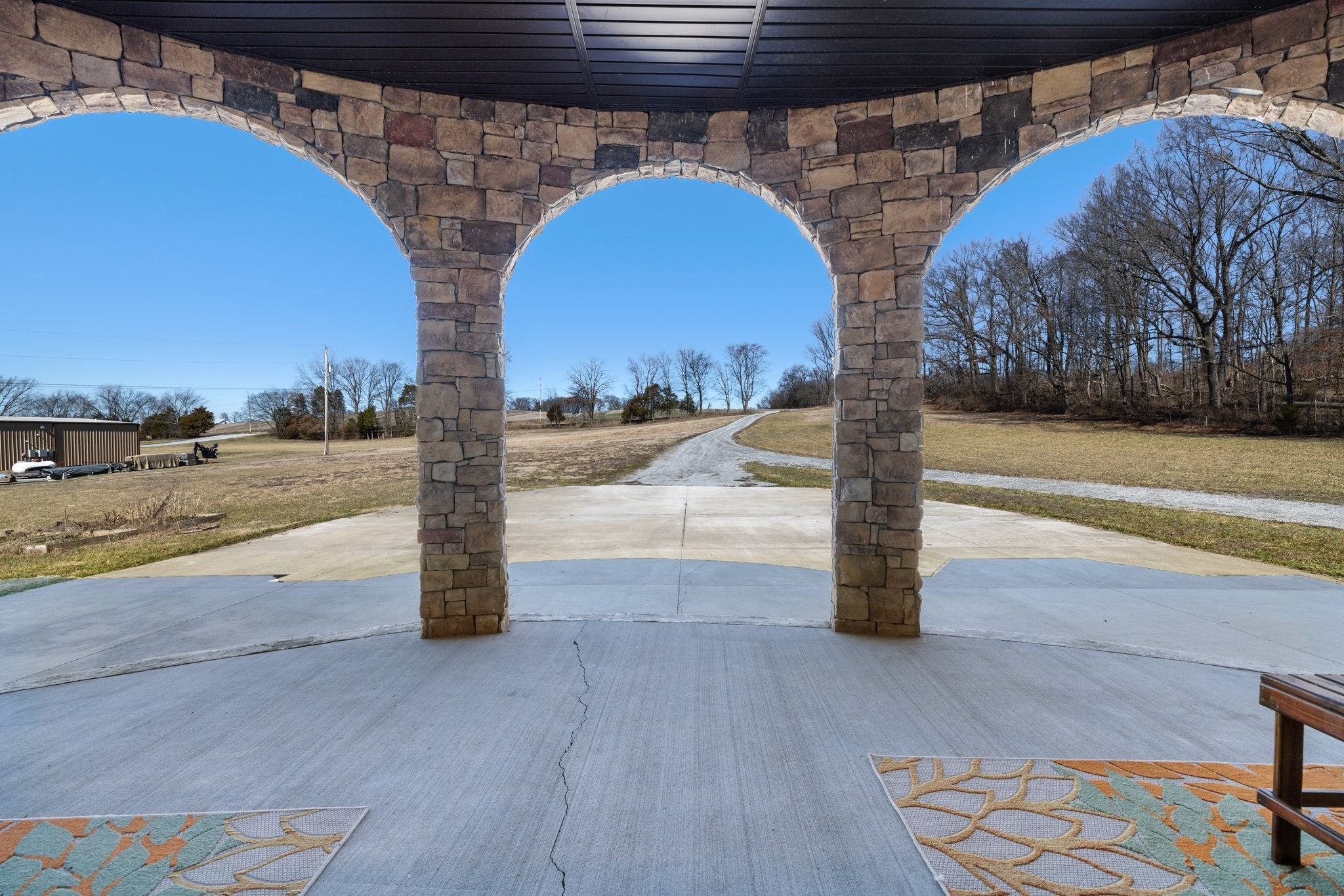 4785 Pulliam-Hardaway Road Springfield, TN 37172 - Photo 5 of 67 a view of a street with a building