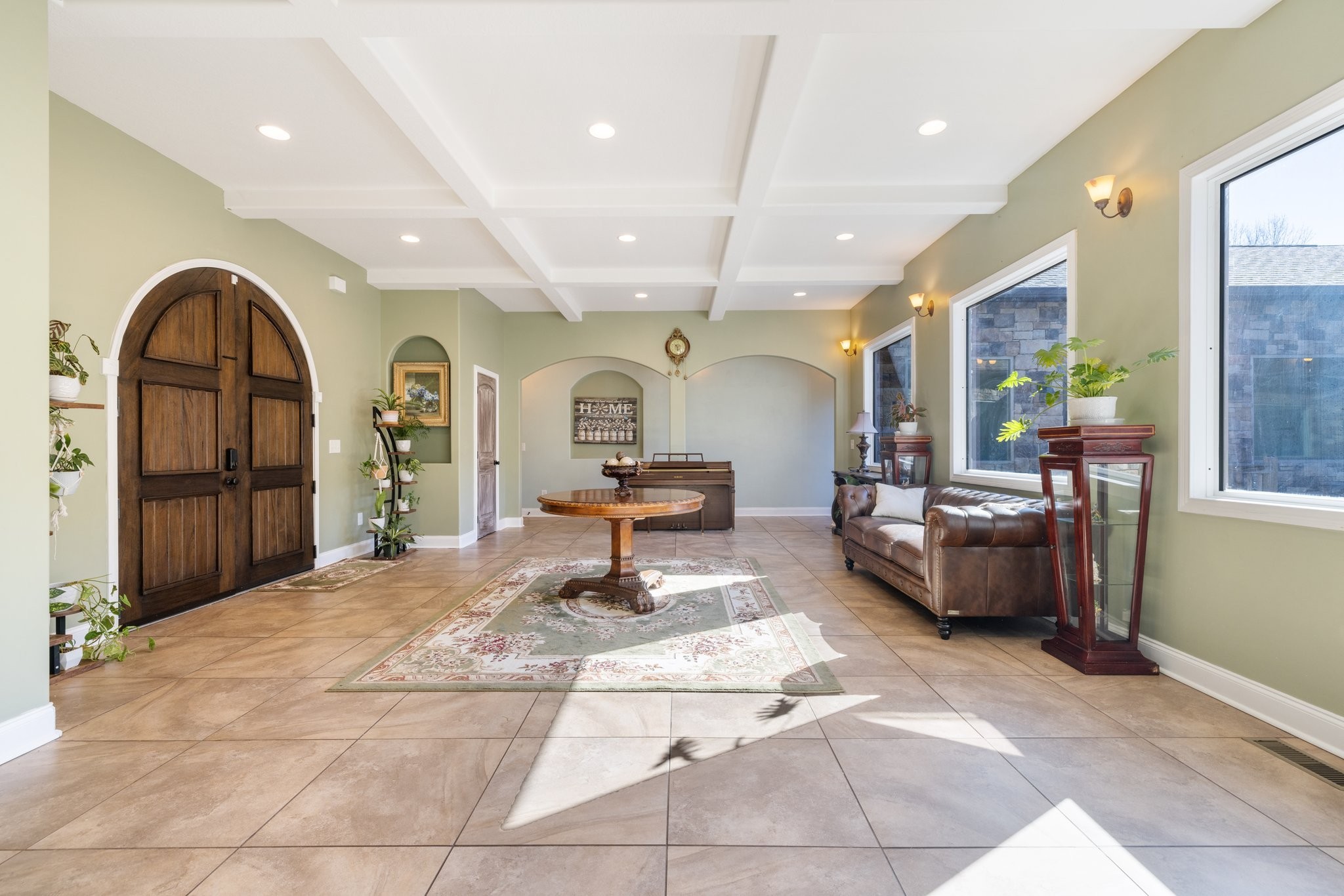 4785 Pulliam-Hardaway Road Springfield, TN 37172 - Photo 8 of 67 a living room with furniture and a large window