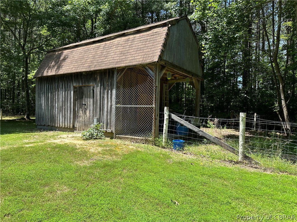 4662 Carsley Road Waverly, VA 23890 - Photo 10 of 24