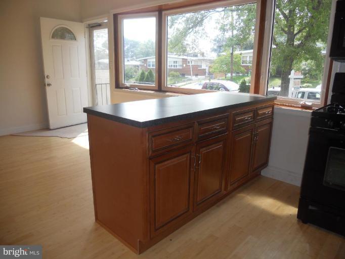 1076 Ruatan Street Silver Spring, MD 20903 - Photo 11 of 20 Kitchen/Living Room