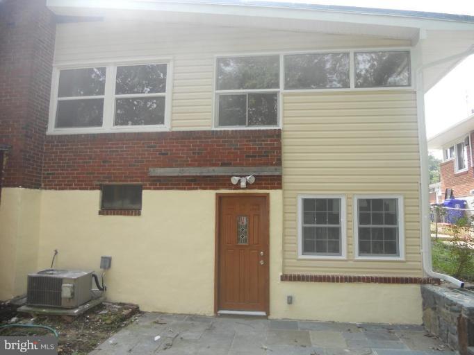 1076 Ruatan Street Silver Spring, MD 20903 - Photo 20 of 20 Exterior (Rear)