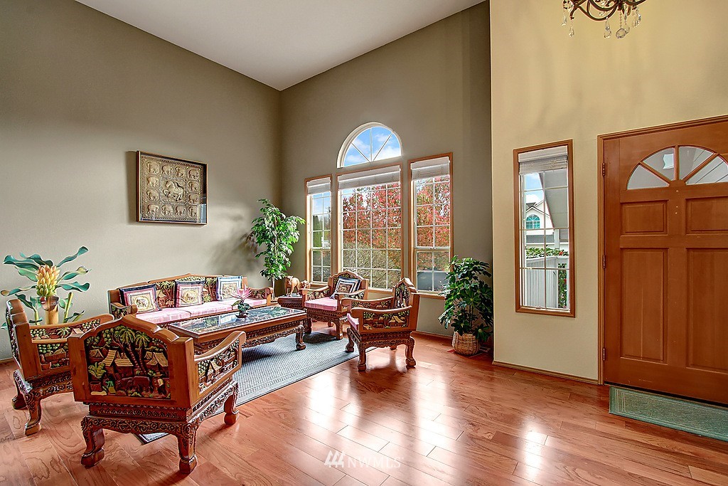 901 234th Street Southeast Bothell, WA 98021 - Photo 3 of 19