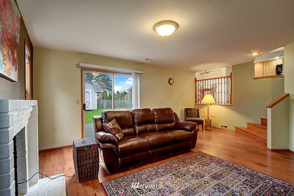 901 234th Street Southeast Bothell, WA 98021 - Photo 10 of 19