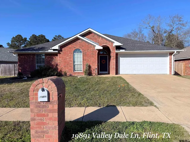$319,000 | 19891 Valley Dale Lane, Flint, TX 75762