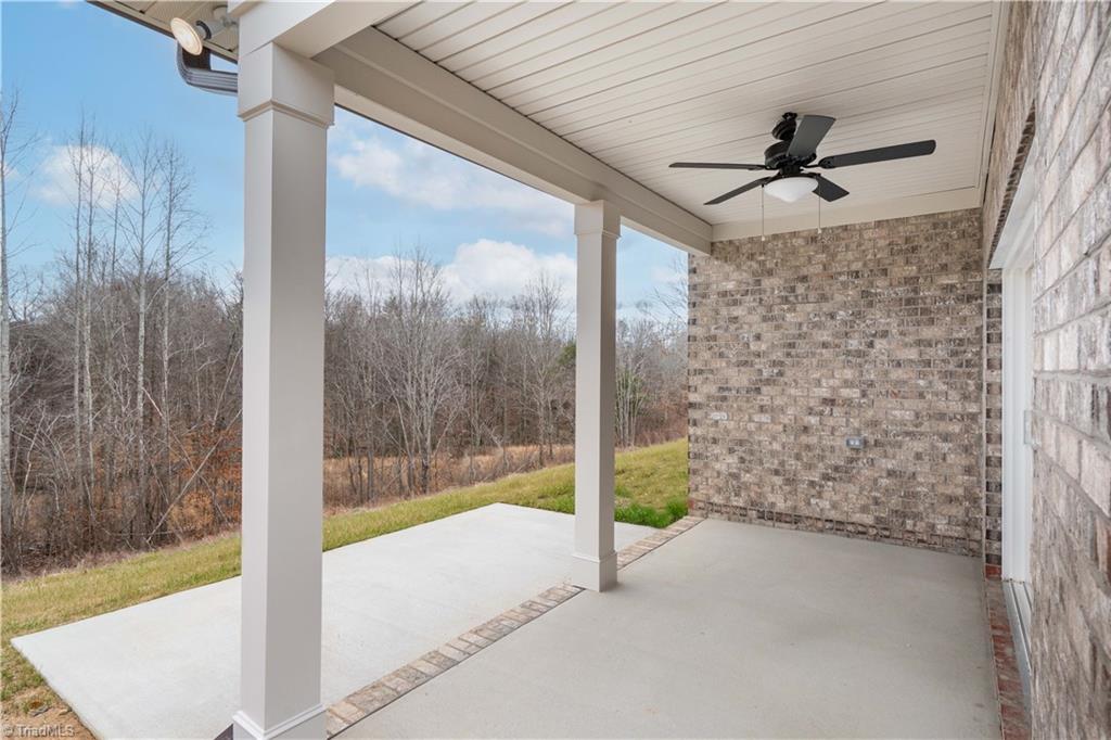 2045 Welden Ridge Road Kernersville, NC 27284 - Photo 6 of 50 Gallery Image 6