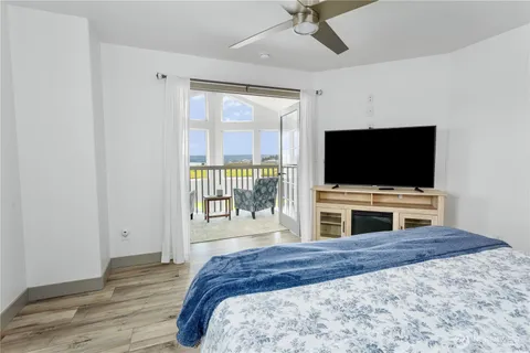 $895,000 | 26987 Highway 20, Oak Harbor, WA 98277
