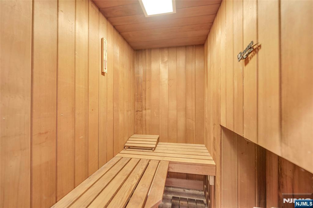 9 Cameron Road Saddle River, NJ 07458 - Photo 21 of 34