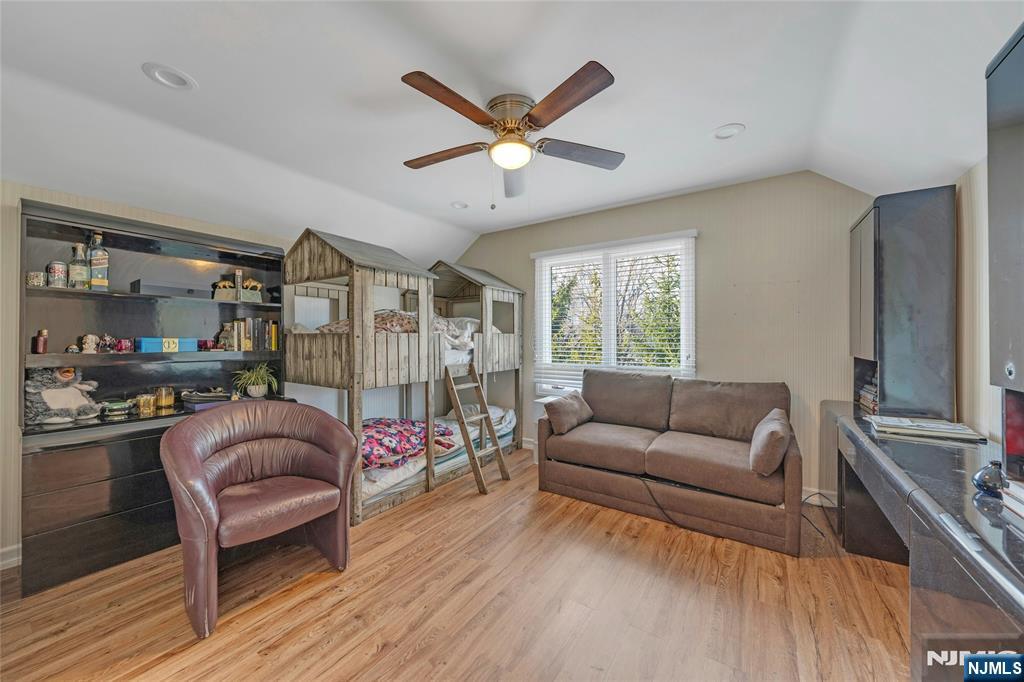 9 Cameron Road Saddle River, NJ 07458 - Photo 26 of 34