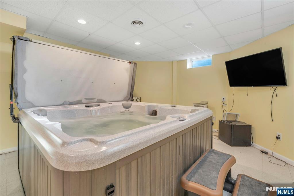 9 Cameron Road Saddle River, NJ 07458 - Photo 28 of 34