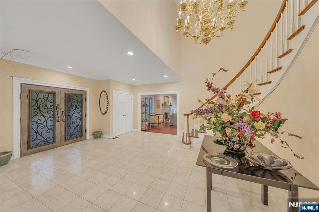 9 Cameron Road Saddle River, NJ 07458 - Photo 4 of 34