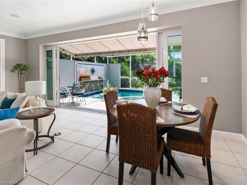 911 Turtle Court, Unit 1313 Naples, FL 34108 - Photo 6 of 26 Gallery Image 6