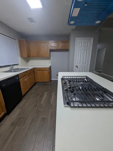 $1,999 | 827 Coral Tree Place, Missouri City, TX 77459