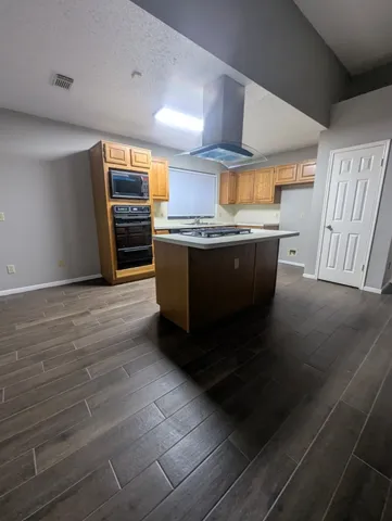 $1,999 | 827 Coral Tree Place, Missouri City, TX 77459