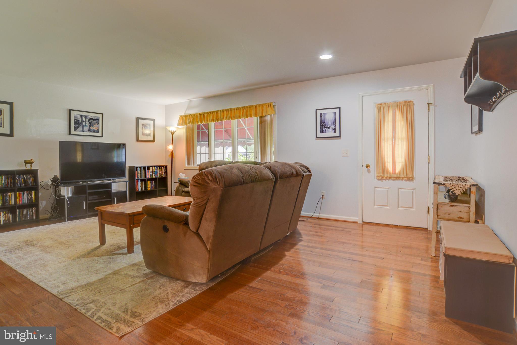 120 Sycamore Road Ephrata, PA 17522 - Photo 9 of 60 Gallery Image 9