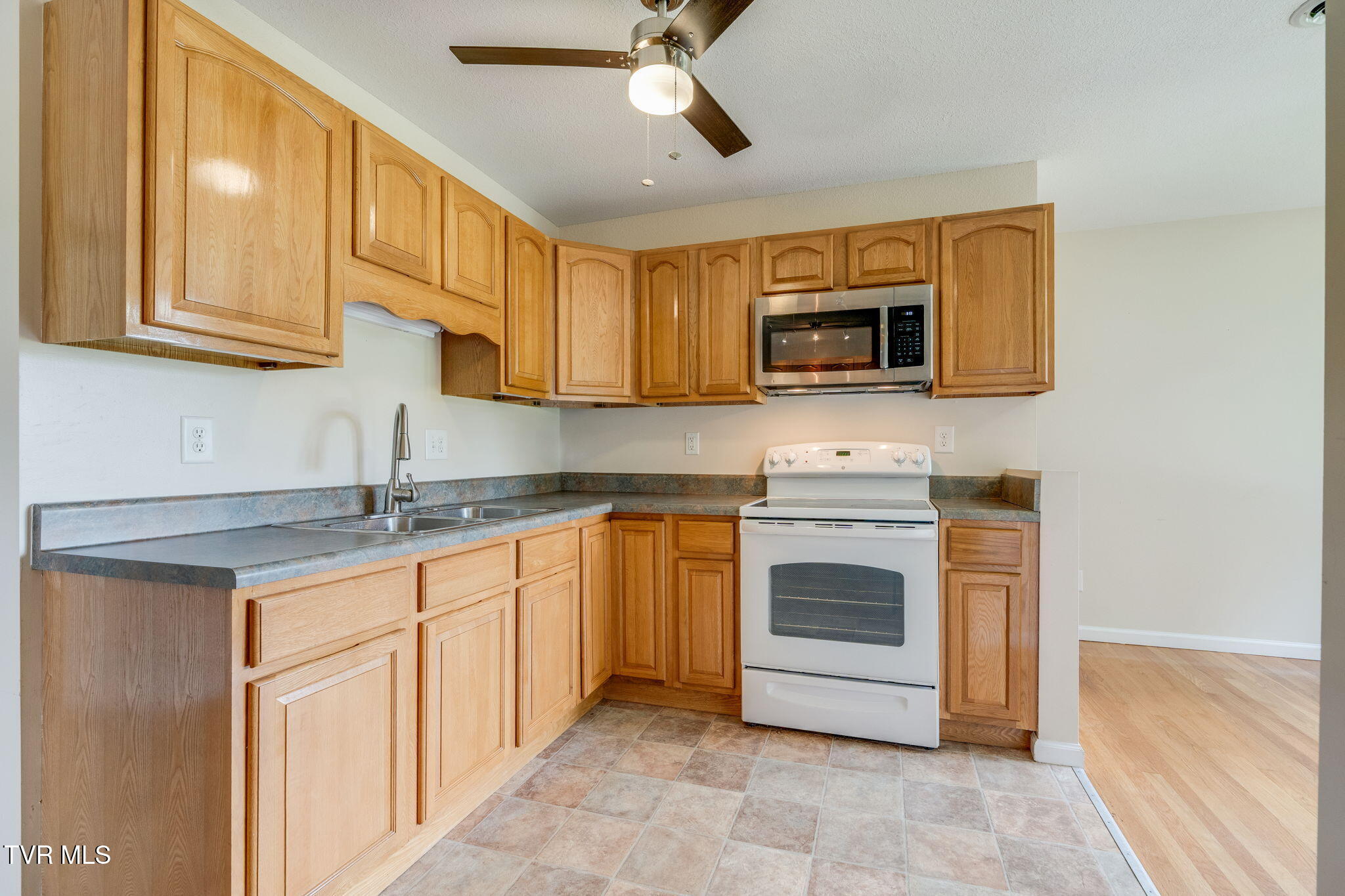 59 New Hope Road Greeneville, TN 37745 - Photo 14 of 39 013