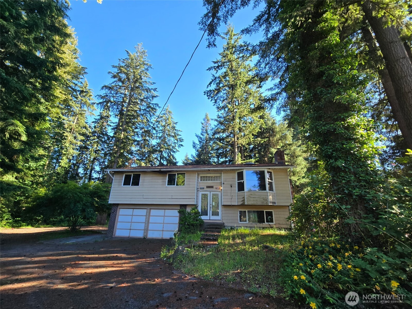 13415 Meadow Road Everett, WA 98208 - Photo 2 of 23