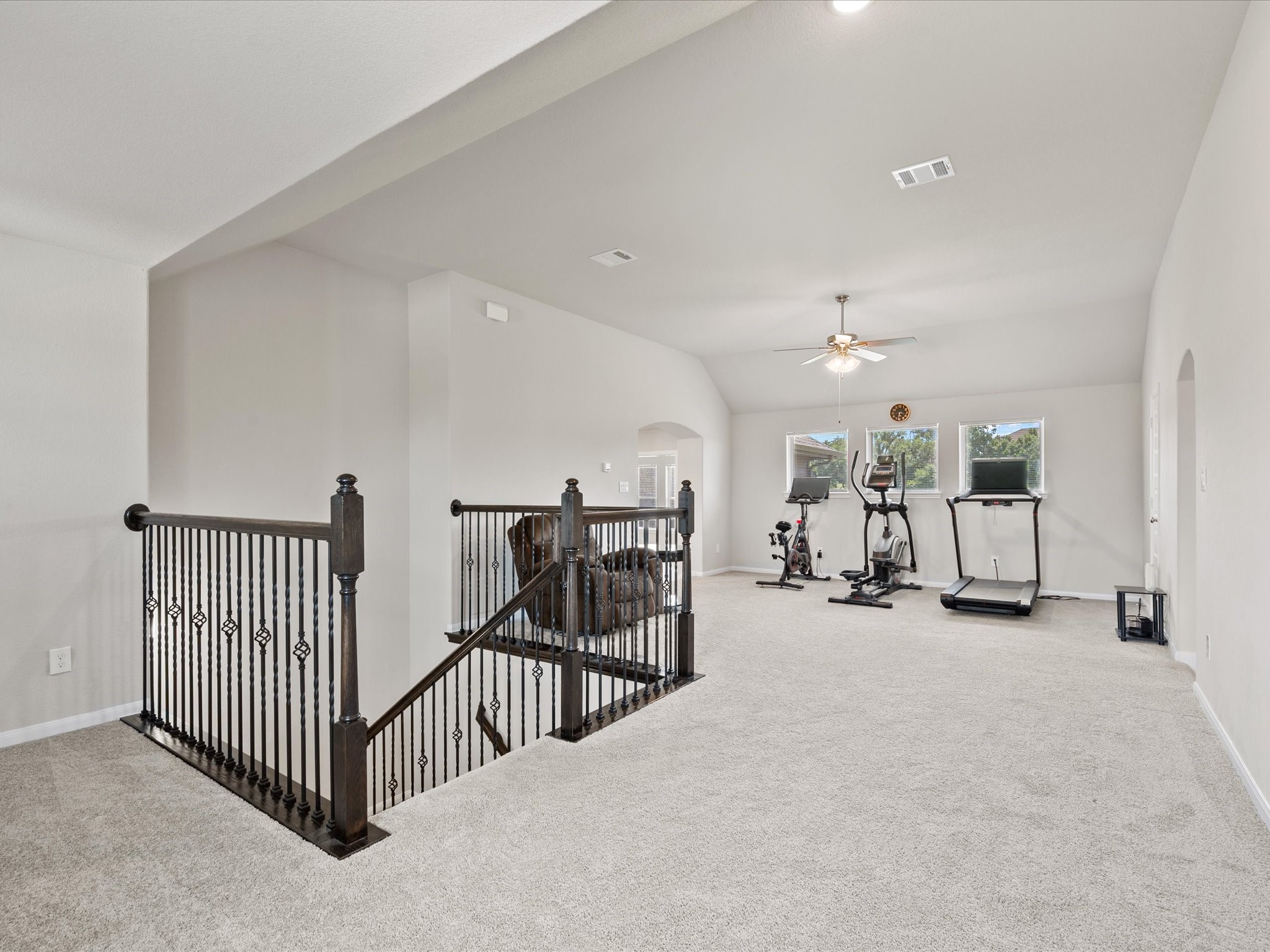 262 Peninsula Point Drive Montgomery, TX 77356 - Photo 20 of 45 a view of a hallway with workspace