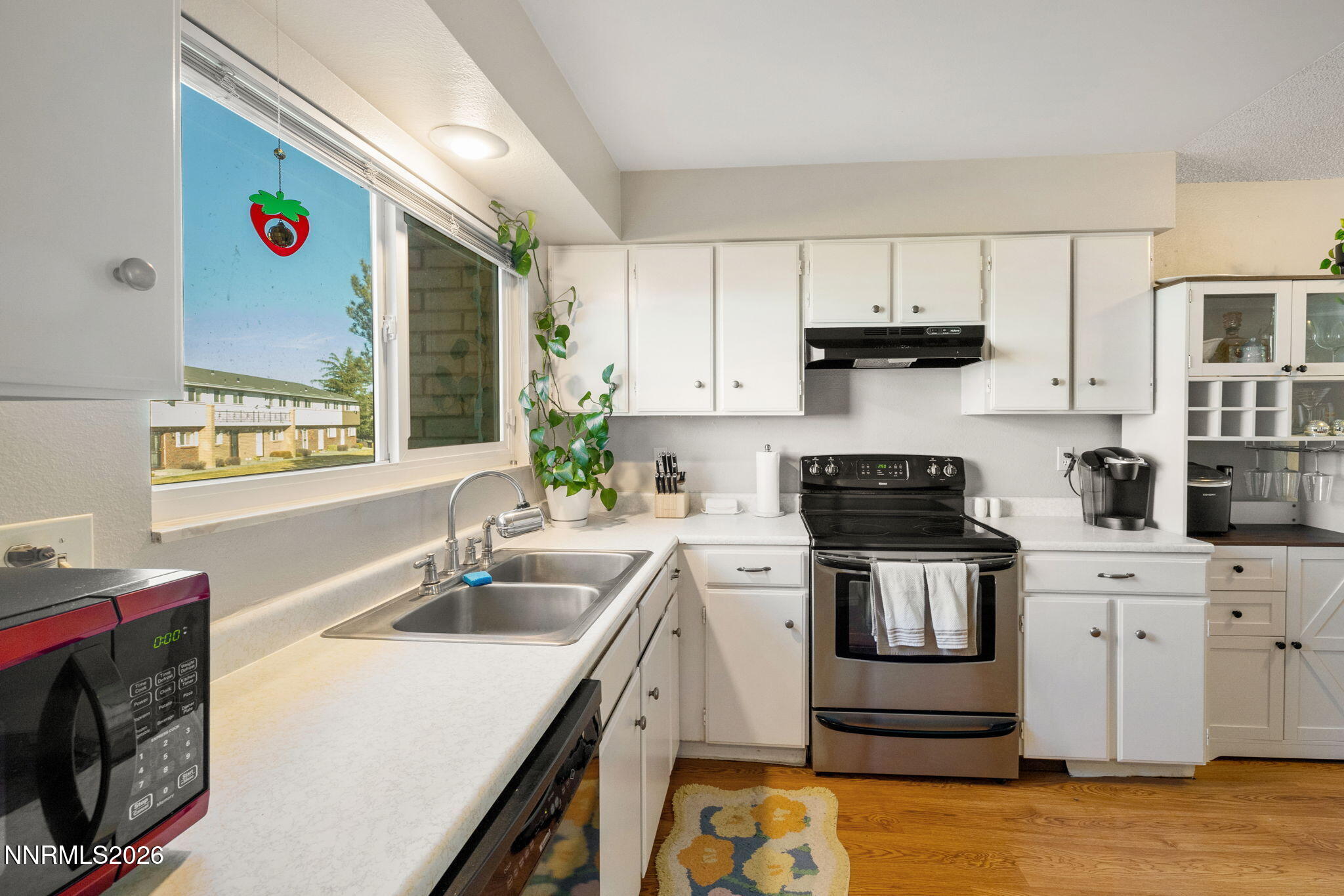 625 Smithridge Park Reno, NV 89502 - Photo 15 of 32 23-web-or-mls-IMG_8780