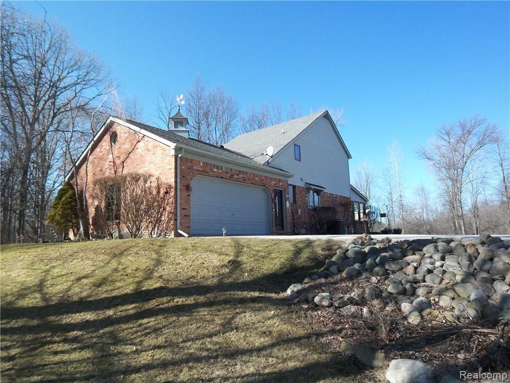 7520 Markel Road Fair Haven, MI 48023 - Photo 2 of 69 2 (1).JPG