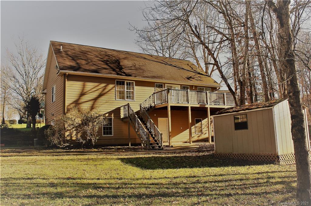 392 General Griffith Circle Rutherfordton, NC 28139 - Photo 3 of 23