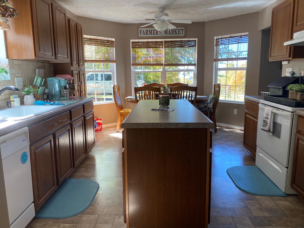 710 Hat Rock Road Tazewell, VA 24651 - Photo 24 of 33 Gallery Image 24