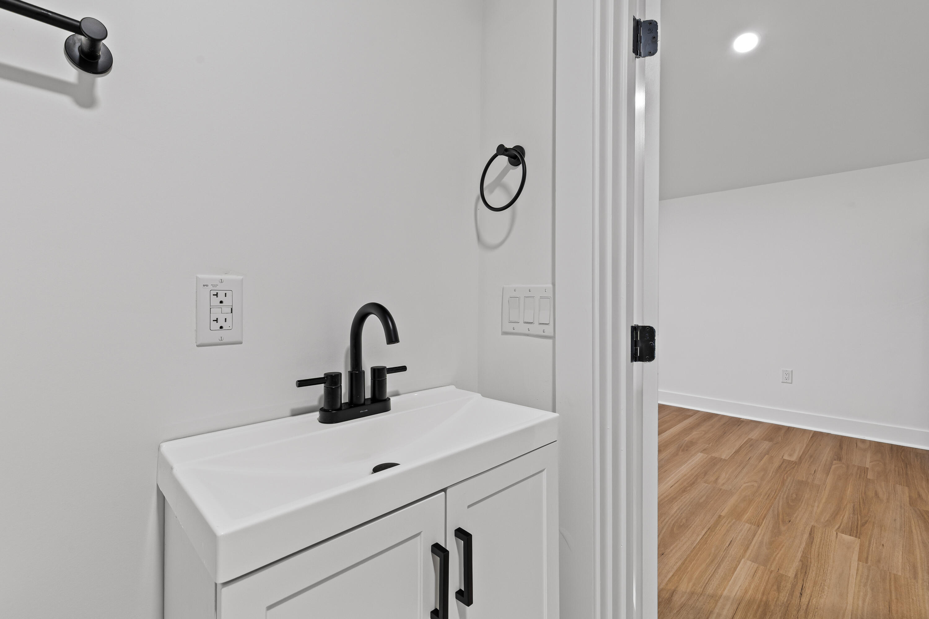 35 Beverly Road Charleston, SC 29407 - Photo 45 of 54 ADU Bathroom