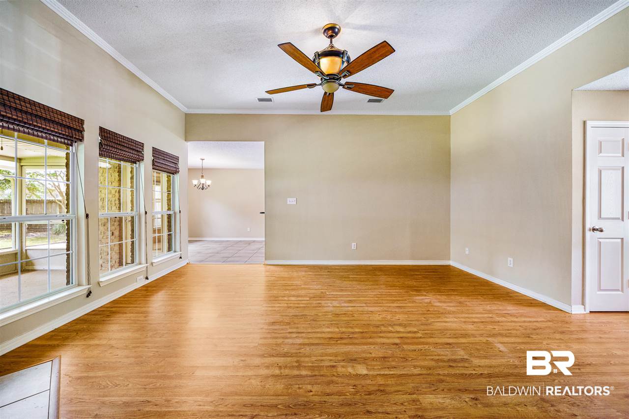 9842 Chariot Avenue Fairhope, AL 36532 - Photo 5 of 26