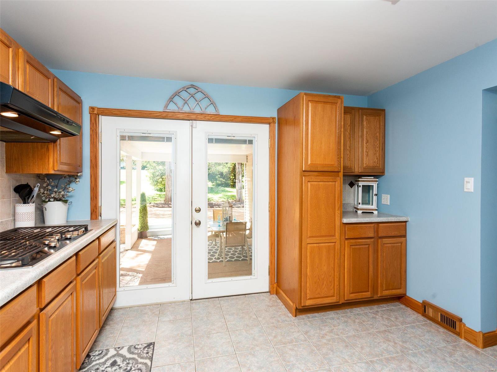 319 Summit Road Fenton, MO 63026 - Photo 18 of 56 Gallery Image 18