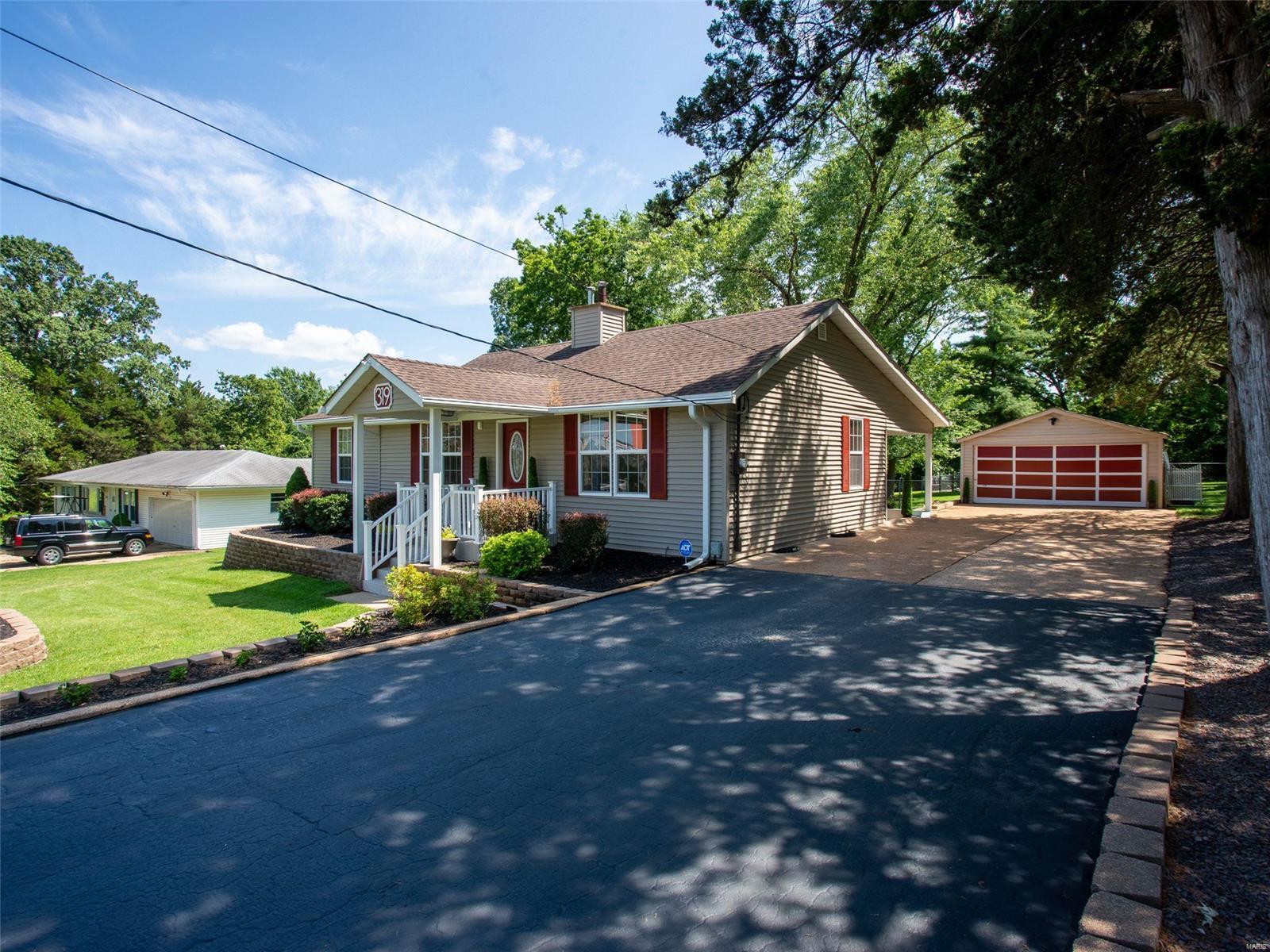319 Summit Road Fenton, MO 63026 - Photo 4 of 56 Gallery Image 4