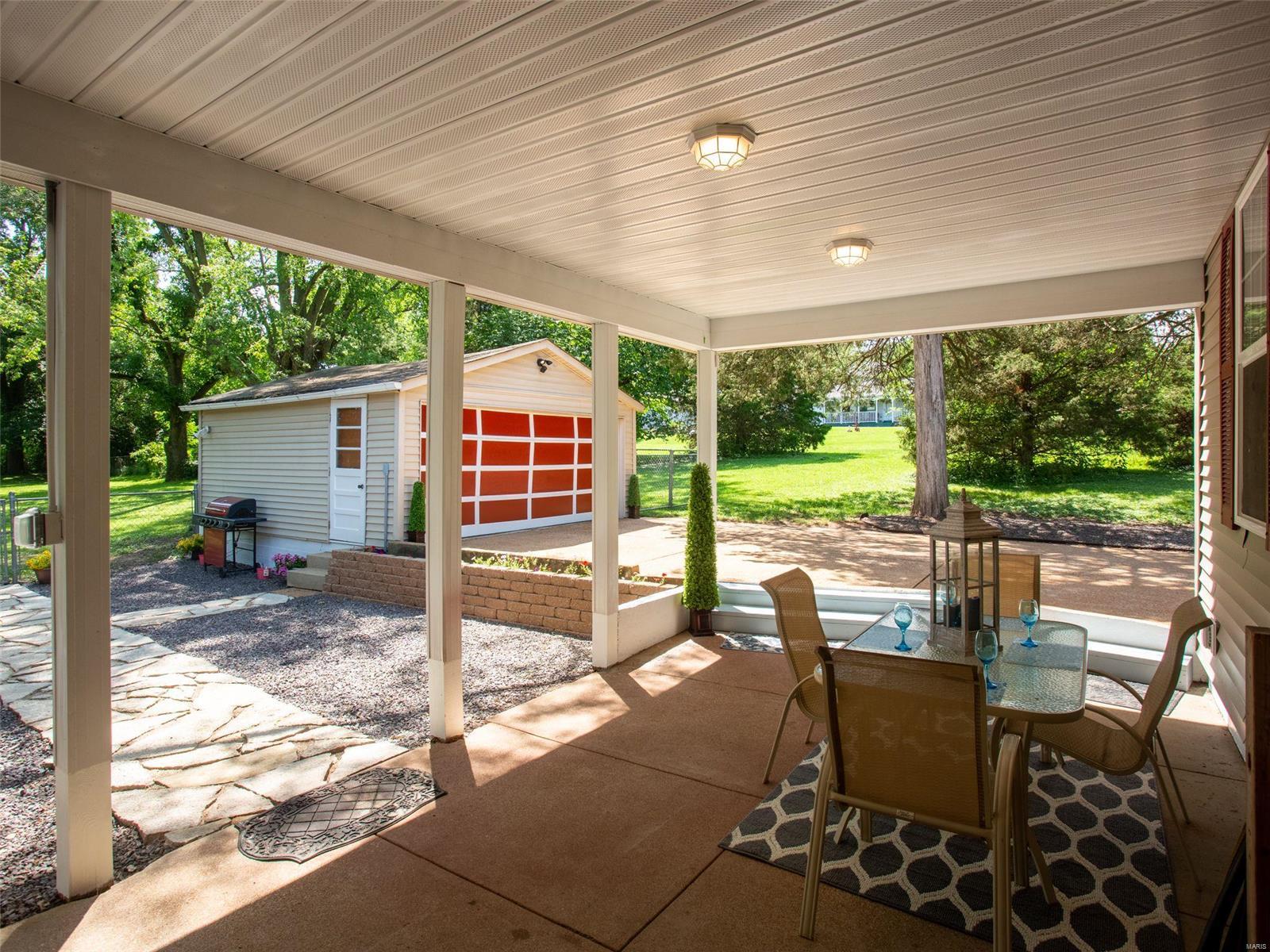 319 Summit Road Fenton, MO 63026 - Photo 7 of 56 Gallery Image 7