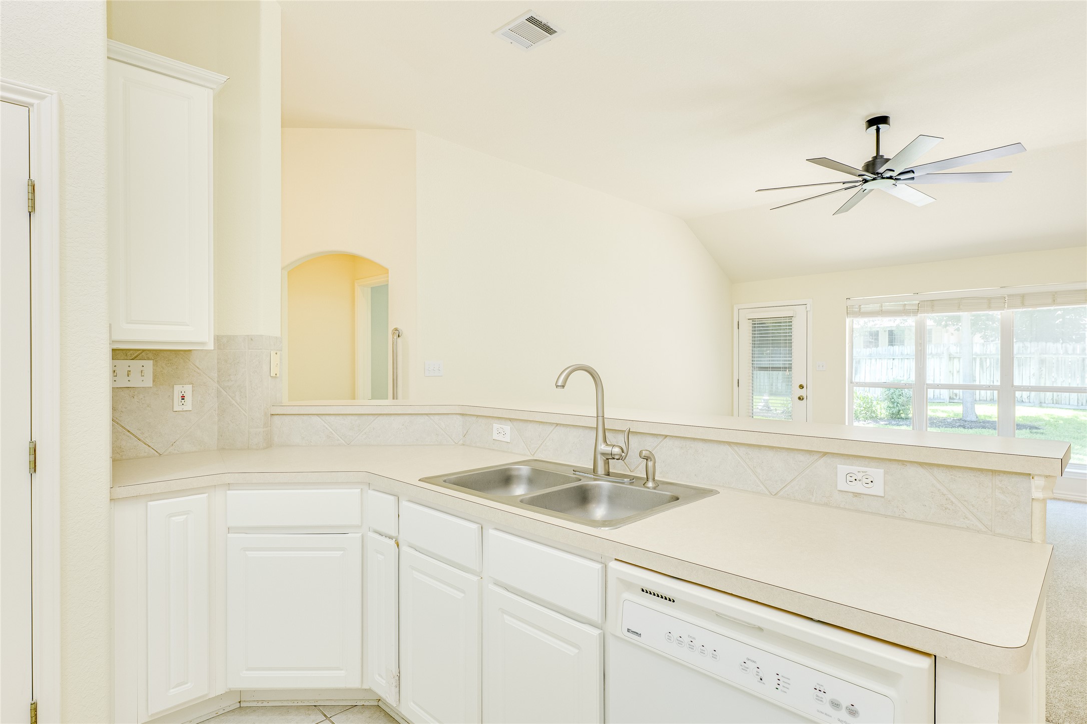 111 Arrowhead Lane Georgetown, TX 78628 - Photo 19 of 40 a bathroom with a sink and a mirror