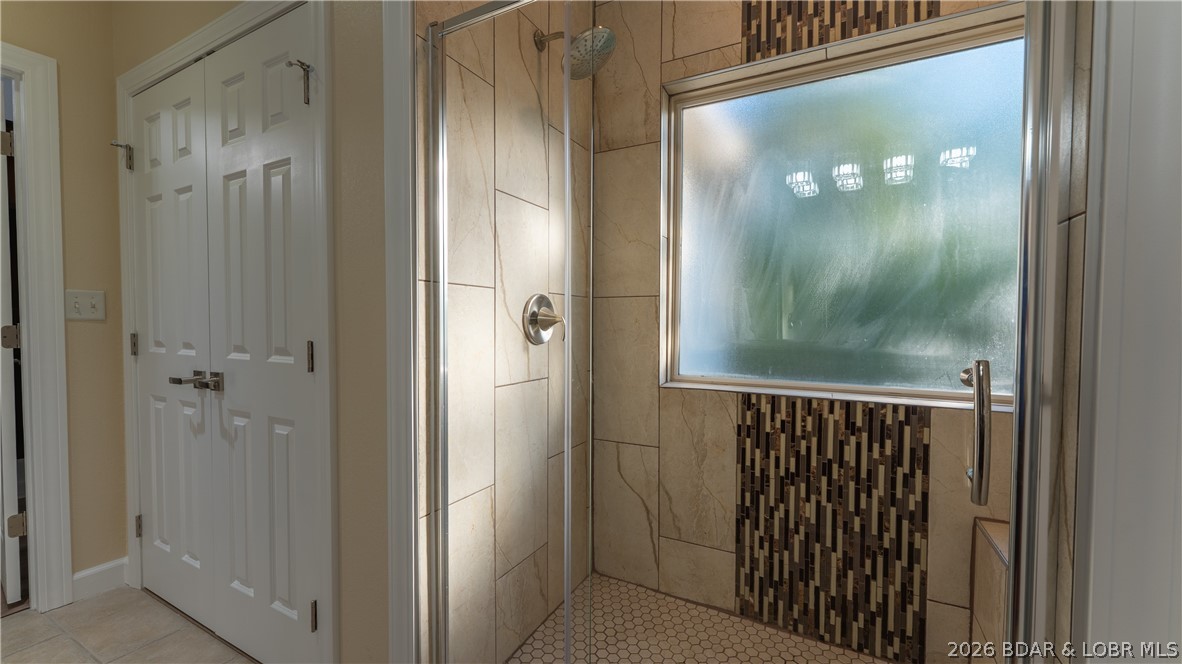 352 Duckhead Road Lake Ozark, MO 65049 - Photo 21 of 75 Added NEW walk in shower and Closet
