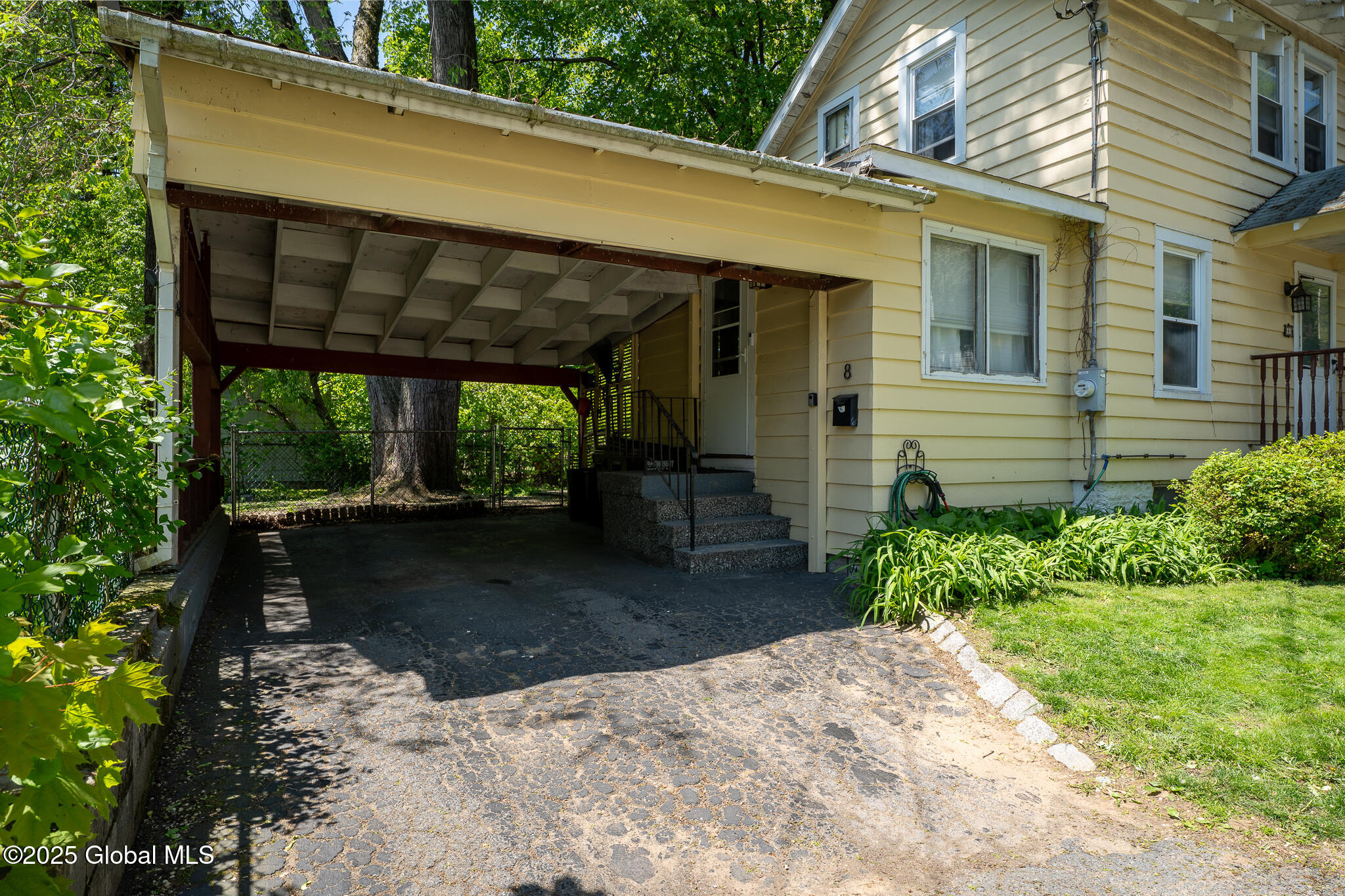 8 Pine Ridge Place Bethlehem, NY 12054 - Photo 22 of 23 33