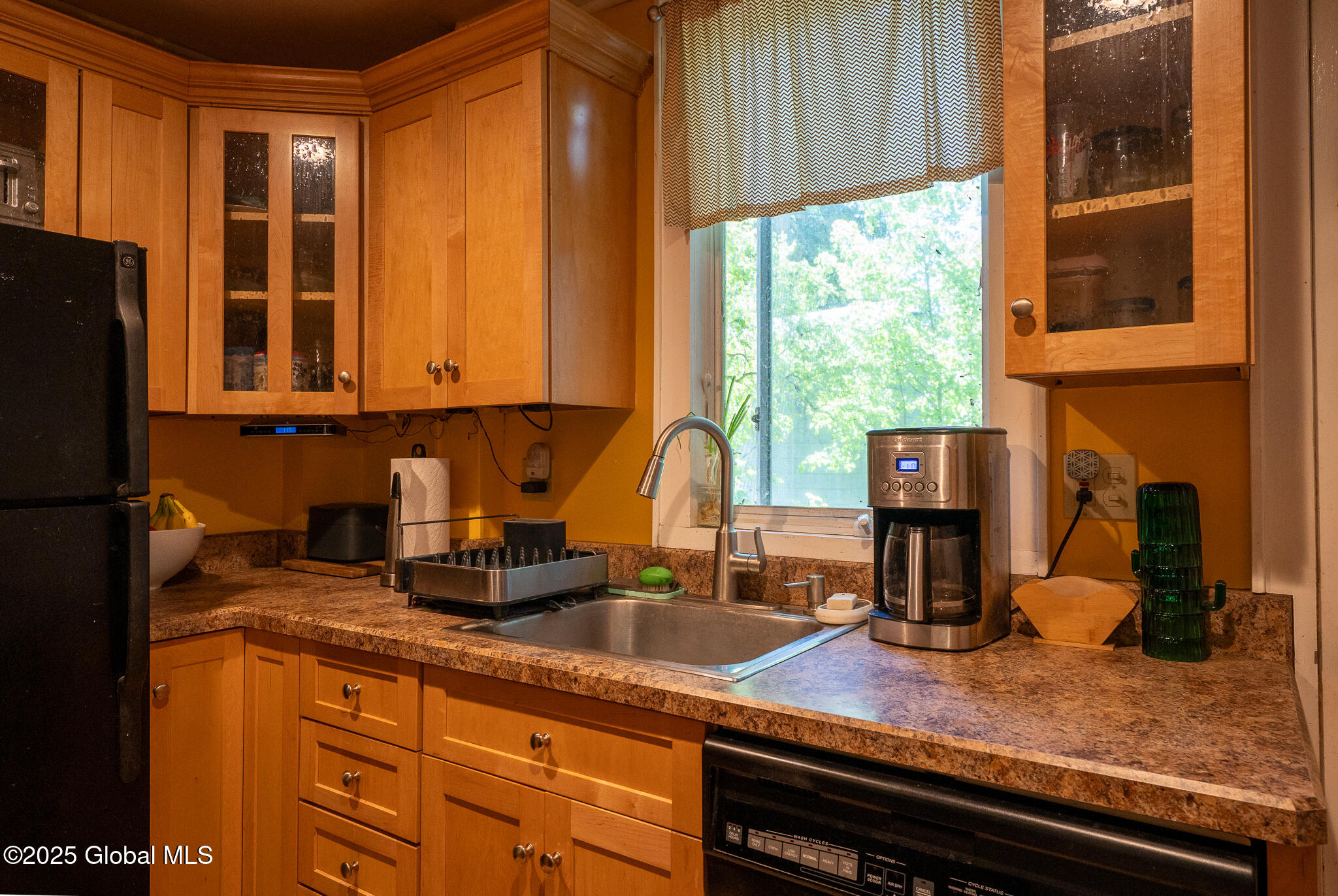 8 Pine Ridge Place Bethlehem, NY 12054 - Photo 9 of 23 9