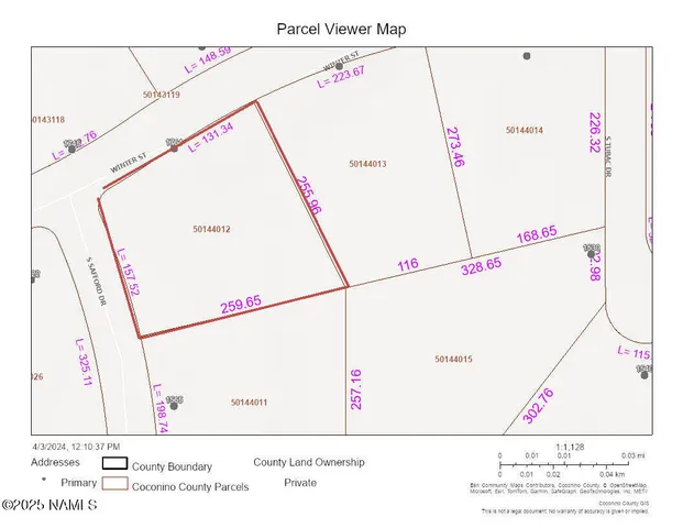 a picture of door with a white fence