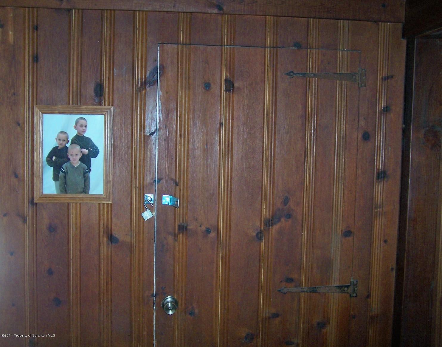 279 Tulip Road Harveys Lake, PA 18618 - Photo 7 of 31 Gallery Image 7