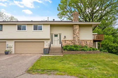 $260,000 | 1779 Walnut Lane, Eagan, MN 55122