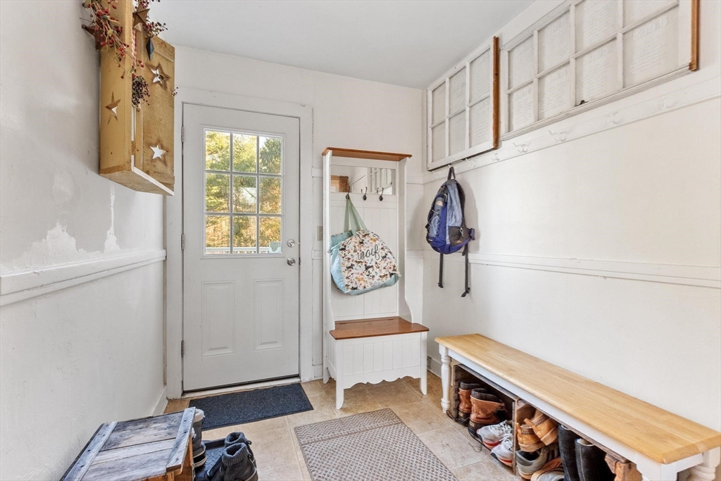135 Worcester Road Princeton, MA 01541 - Photo 5 of 35 Gallery Image 5