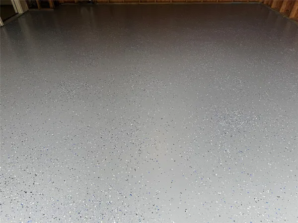 $1,800 | 174 East Sunset Drive, Onalaska, TX 77360