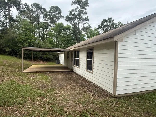 $1,800 | 174 East Sunset Drive, Onalaska, TX 77360