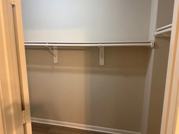 $1,800 | 174 East Sunset Drive, Onalaska, TX 77360