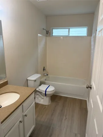 $1,800 | 174 East Sunset Drive, Onalaska, TX 77360