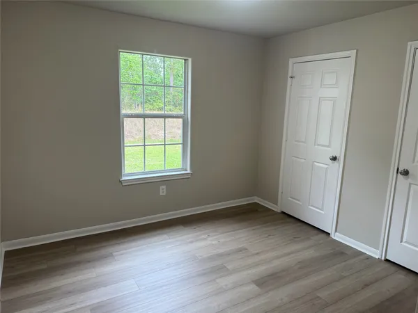 $1,800 | 174 East Sunset Drive, Onalaska, TX 77360