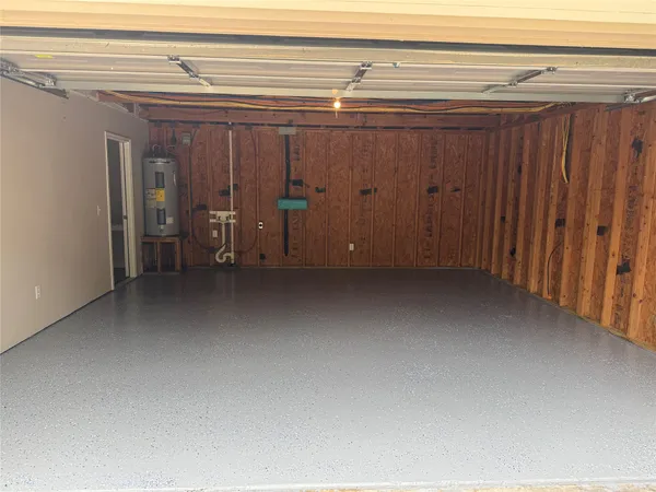 $1,800 | 174 East Sunset Drive, Onalaska, TX 77360