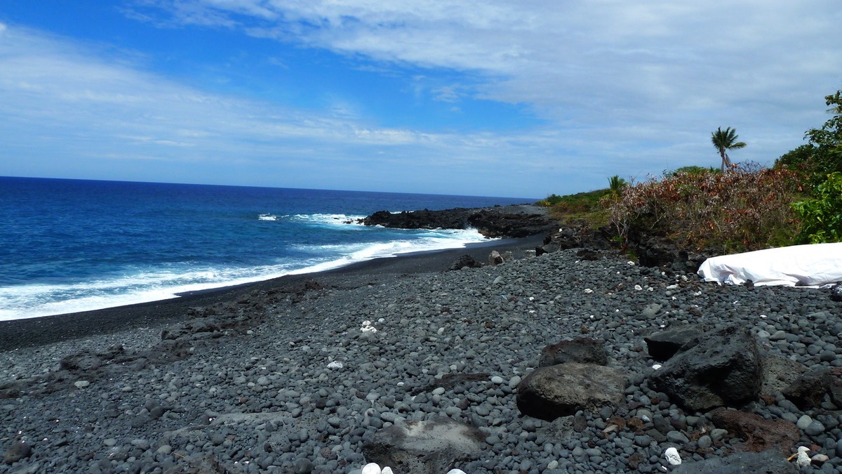 87-3179 Lot 233 Honu Hiamoe Road Captain Cook, HI 96704 - Photo 3 of 8 a view of beach and ocean