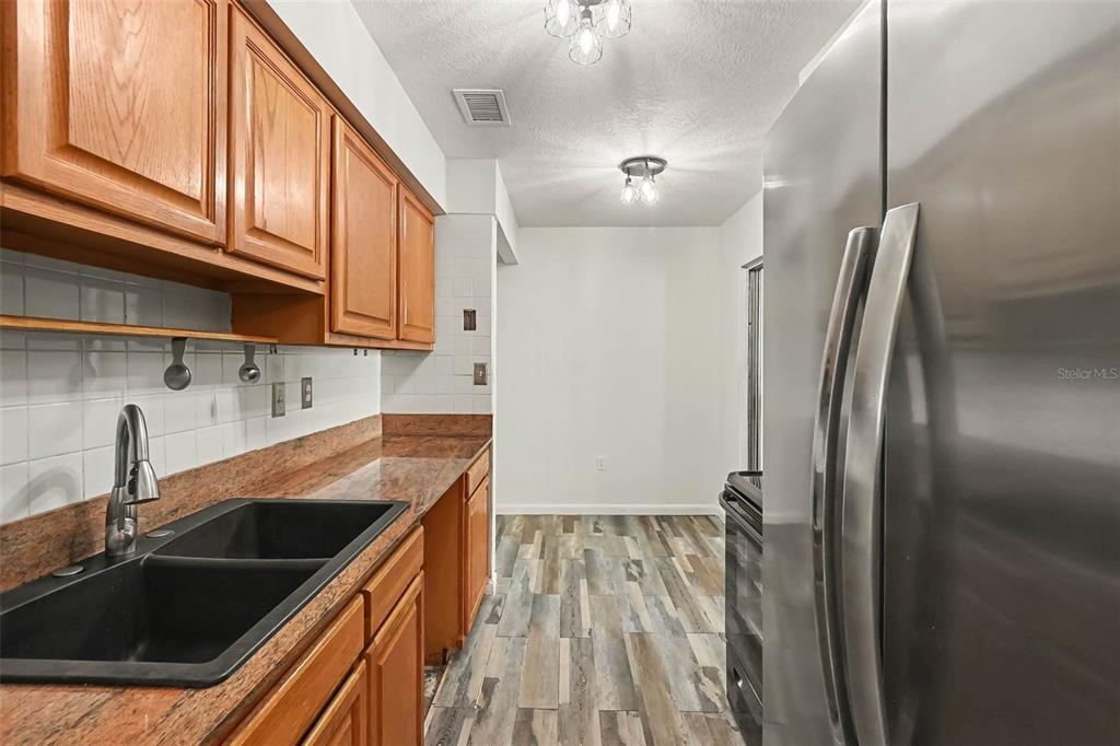 313 Miller Mac Road Apollo Beach, FL 33572 - Photo 14 of 27