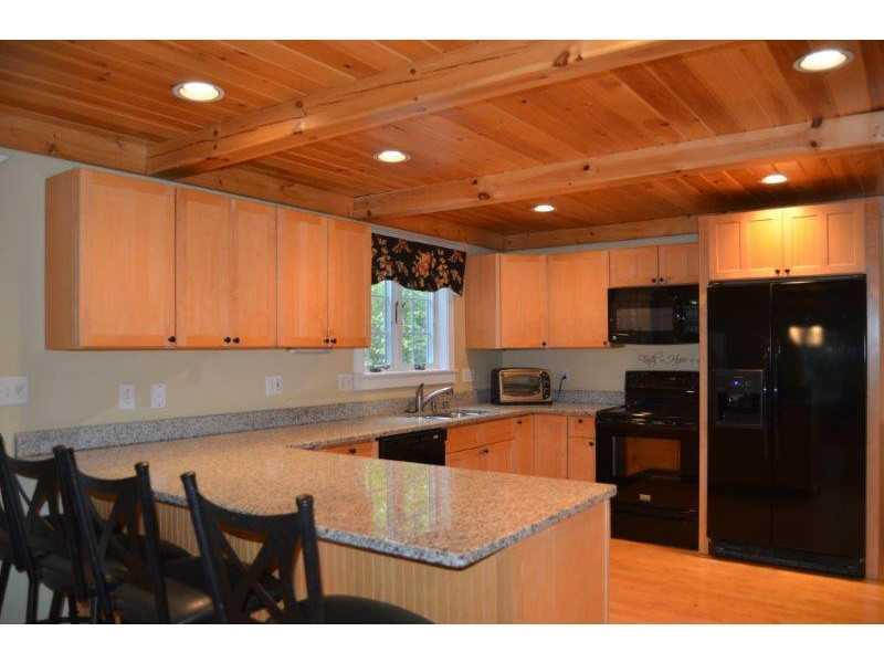 125 State Park Road Naples, ME 04055 - Photo 8 of 33 Kitchen.