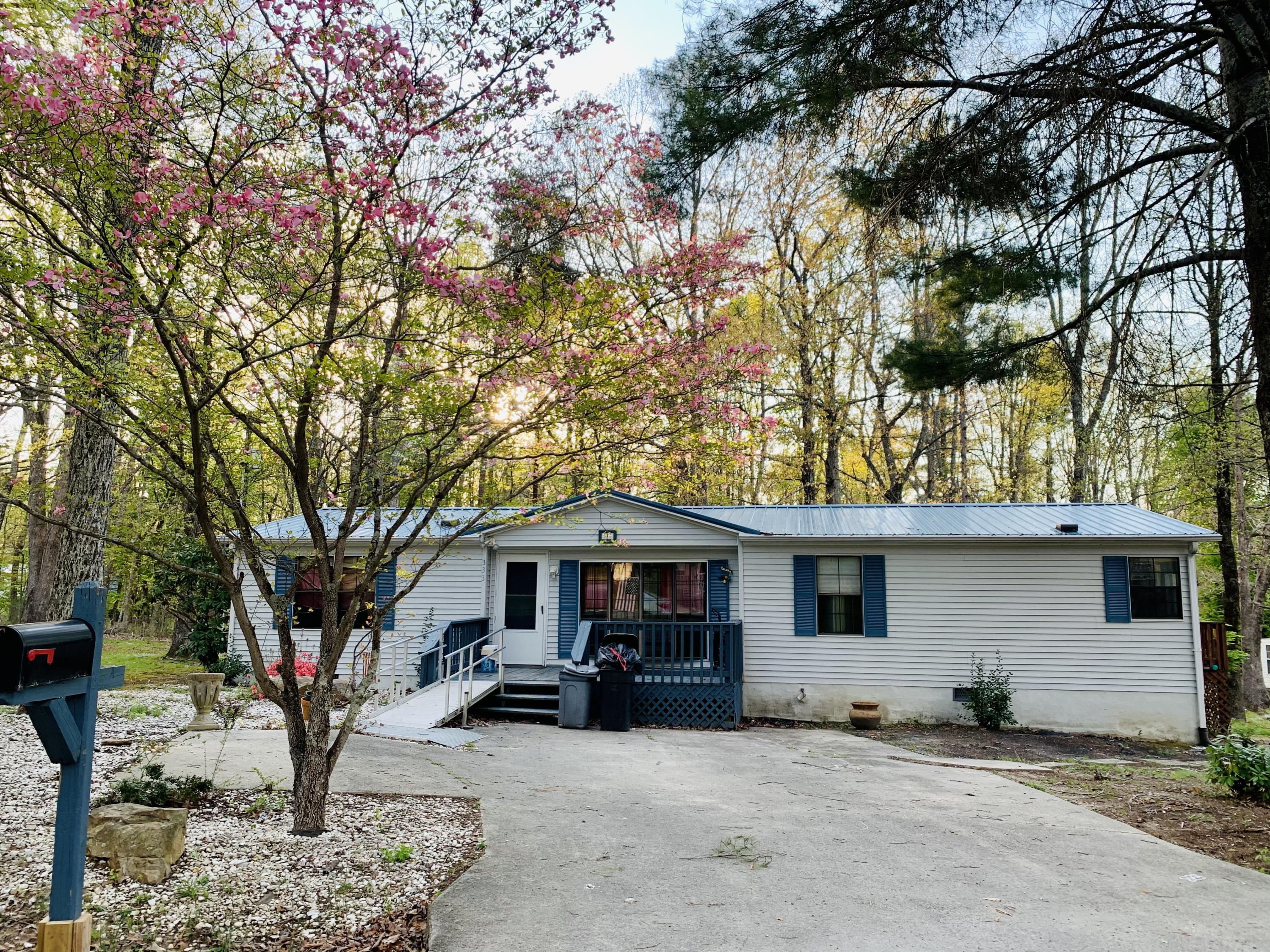 333 Rugby Road Crossville, TN 38558 - Photo 1 of 24 933CD288-95AC-4FD2-B2DE-E2DF8073C0BC