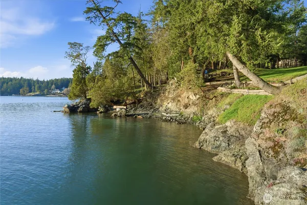 $5,300,000 | 2155 Deer Harbor Road, Orcas Island, WA 98243